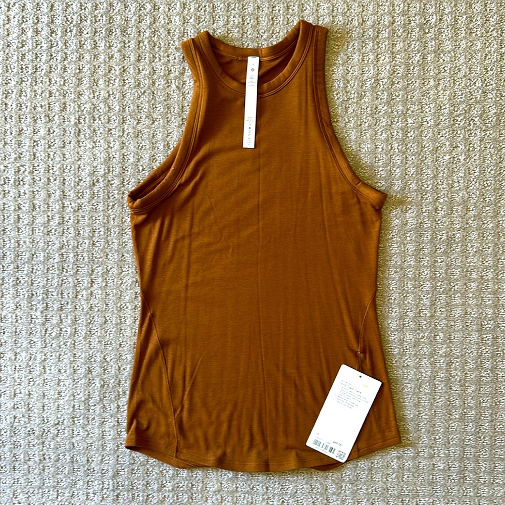 NWT Lululemon Hold Tight Tank in Size :8